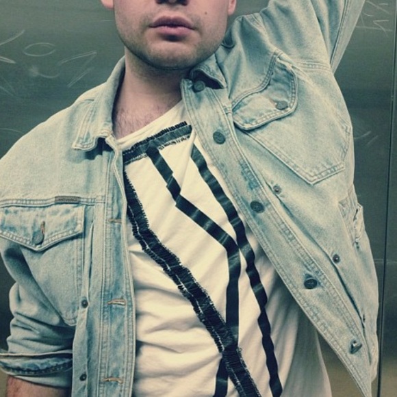 Vintage Calvin Klein Light Blue Denim Jacket - Picture 14 of 16